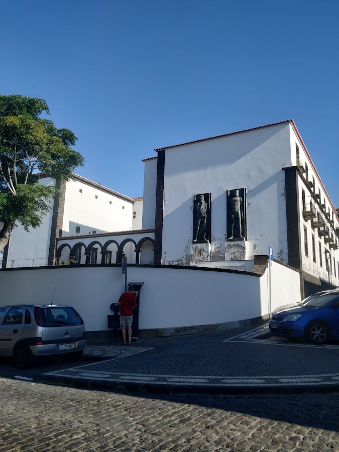 Salvaria - Remodelação, Reabilitação E Construção De Edifícios, Lda