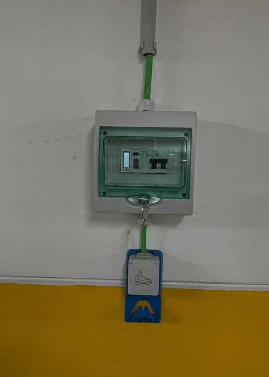 OKW Energy - Instalações e projetos elétricos - Eletricista certificado foto 8